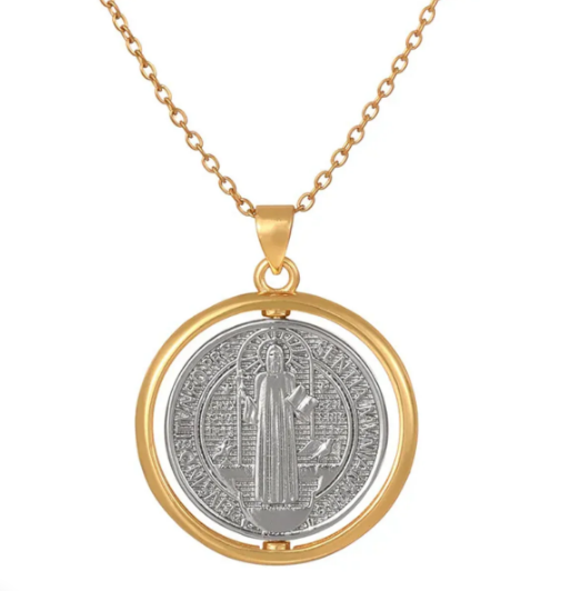 SPINNER MEDALION NECKLACE 💧